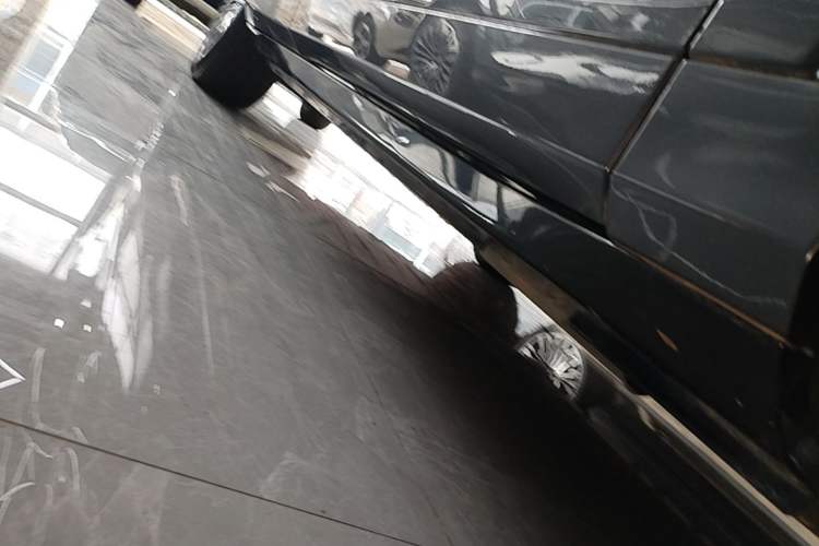 Used VOYAH FREE 2025 Model FREE+ Rear-Drive Qiankun Edition Right Side Sill