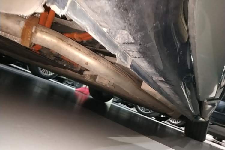 Used VOYAH FREE 2025 Model FREE+ Four-Wheel-Drive Qiankun Edition Right Side Sill