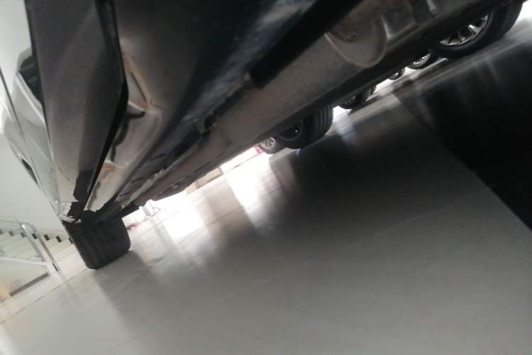 Used VOYAH FREE 2025 Model FREE+ Four-Wheel-Drive Qiankun Edition Right Side Sill