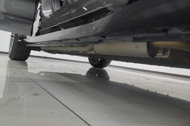 Used VOYAH FREE 2025 Model FREE+ Rear-Drive Qiankun Edition Right Side Sill