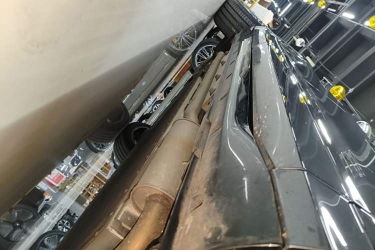 Used VOYAH FREE 2025 Model FREE+ Rear-Drive Qiankun Edition Right Side Sill