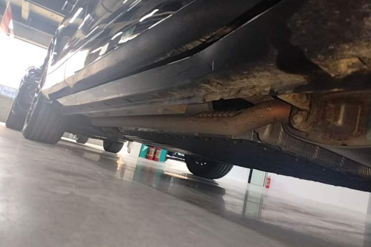 Used VOYAH FREE 2025 318 259 km All-Wheel-Drive Exploration Edition Right Side Sill