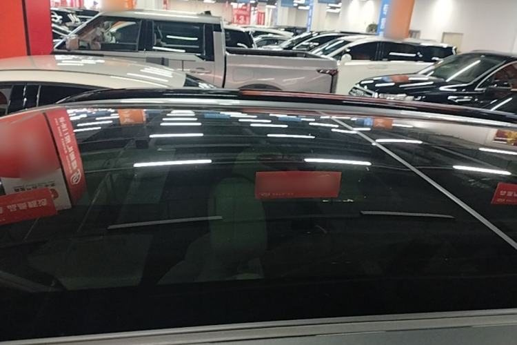 Used VOYAH FREE 2025 318 259 km All-Wheel-Drive Exploration Edition Roof