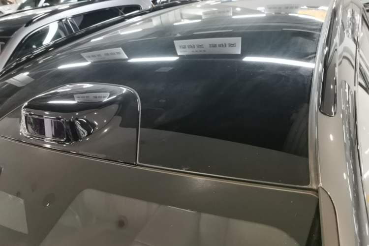 Used VOYAH FREE 2025 Model FREE+ Four-Wheel-Drive Qiankun Edition Roof