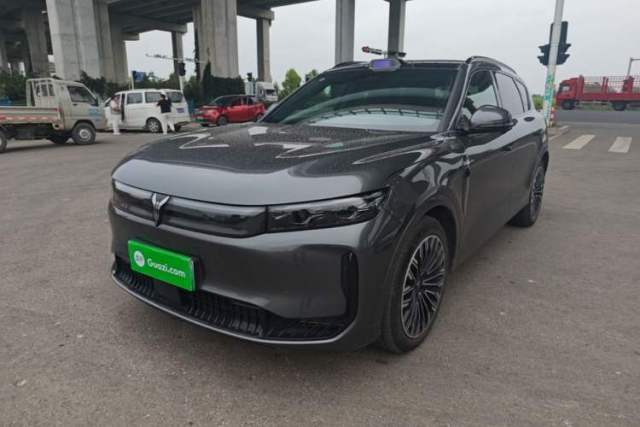 Used VOYAH FREE 2025 Model FREE+ Four-Wheel-Drive Qiankun Edition