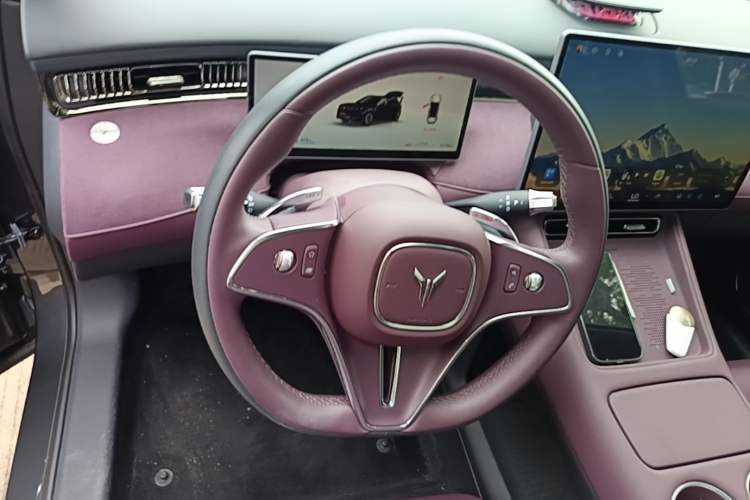 Used VOYAH FREE 2025 Model FREE+ Four-Wheel-Drive Qiankun Edition Steering Wheel