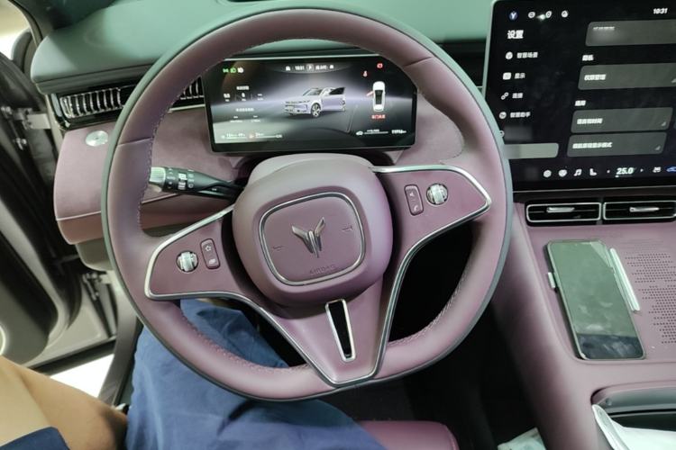 Used VOYAH FREE 2025 Model FREE+ Rear-Drive Qiankun Edition Steering Wheel