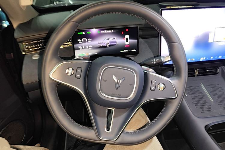 Used VOYAH FREE 2025 Model FREE+ Four-Wheel-Drive Qiankun Edition Steering Wheel