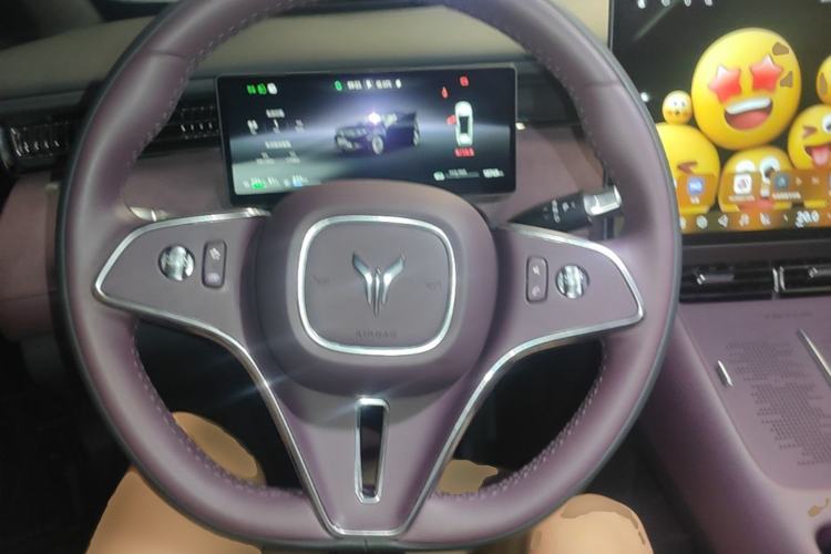 Used VOYAH FREE 2025 Model FREE+ Rear-Drive Qiankun Edition Steering Wheel