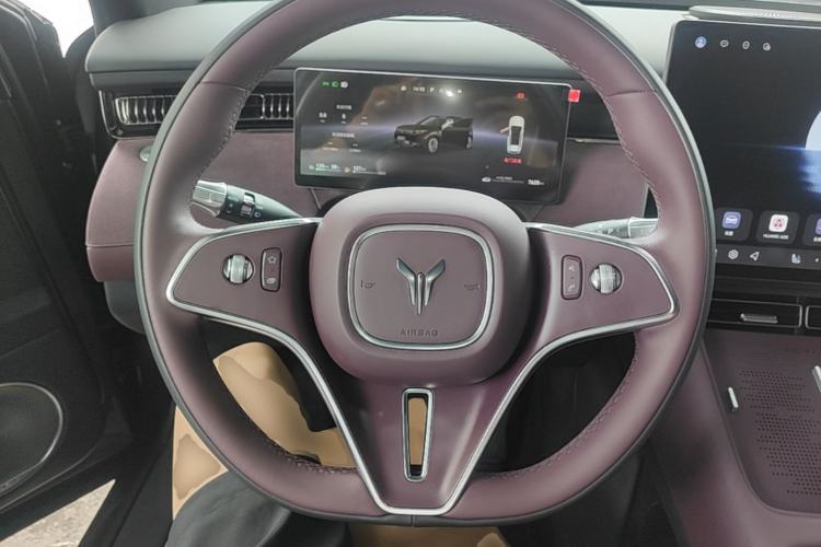 Used VOYAH FREE 2025 Model FREE+ Rear-Drive Qiankun Edition Steering Wheel