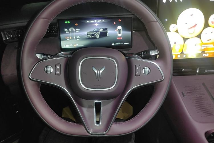 Used VOYAH FREE 2025 Model FREE+ Four-Wheel-Drive Qiankun Edition Steering Wheel