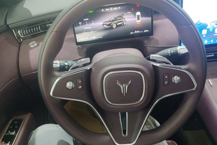 Used VOYAH FREE 2025 Model FREE+ Four-Wheel-Drive Qiankun Edition Steering Wheel