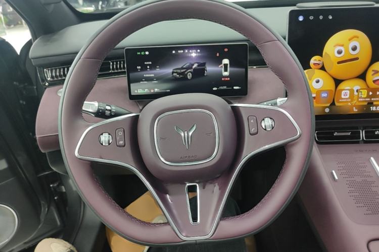 Used VOYAH FREE 2025 Model FREE+ Rear-Drive Qiankun Edition Steering Wheel