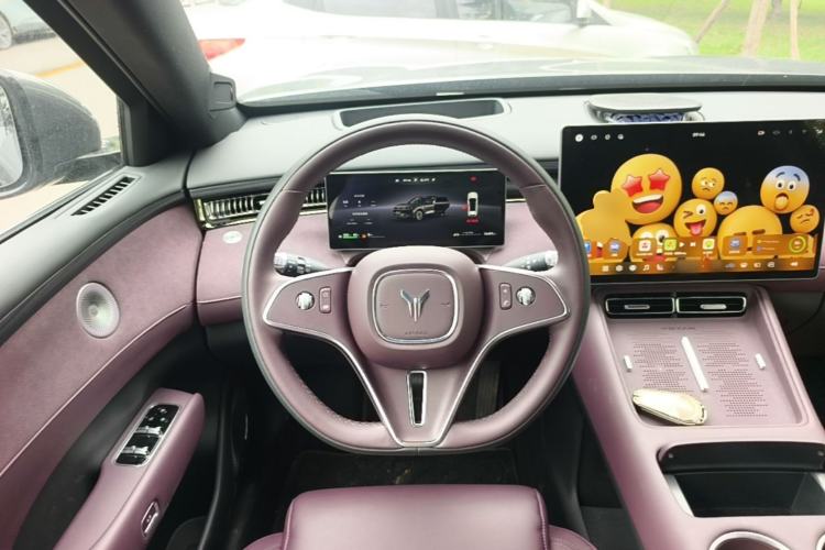 Used VOYAH FREE 2025 Model FREE+ Rear-Drive Qiankun Edition Steering Wheel