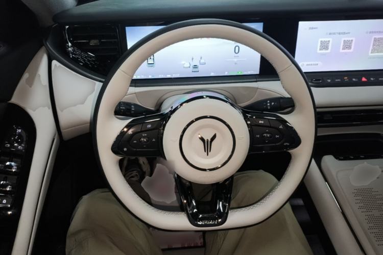 Used VOYAH FREE 2025 318 318 km Rear-Drive Touring Edition Steering Wheel