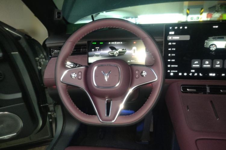 Used VOYAH FREE 2025 Model FREE+ Rear-Drive Qiankun Edition Steering Wheel