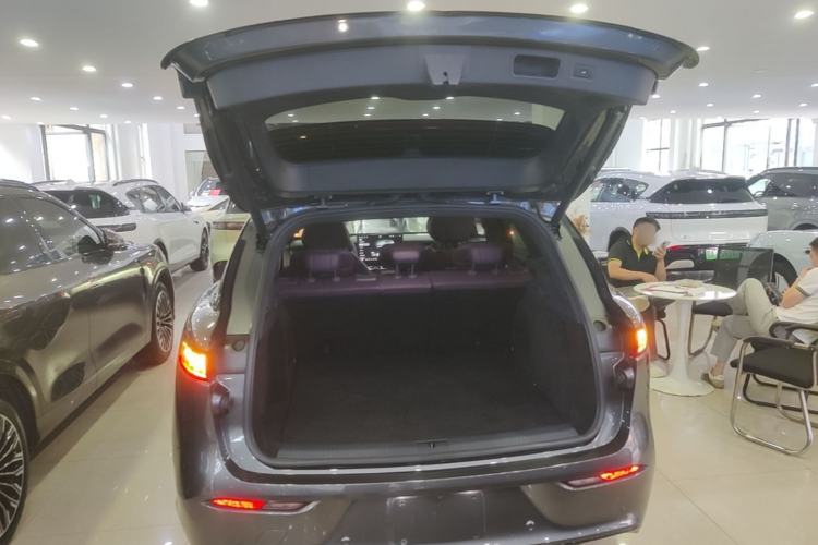 Used VOYAH FREE 2025 Model FREE+ Rear-Drive Qiankun Edition Trunk
