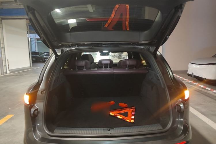 Used VOYAH FREE 2025 Model FREE+ Four-Wheel-Drive Qiankun Edition Trunk