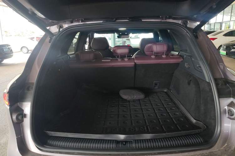 Used VOYAH FREE 2025 Model FREE+ Four-Wheel-Drive Qiankun Edition Trunk