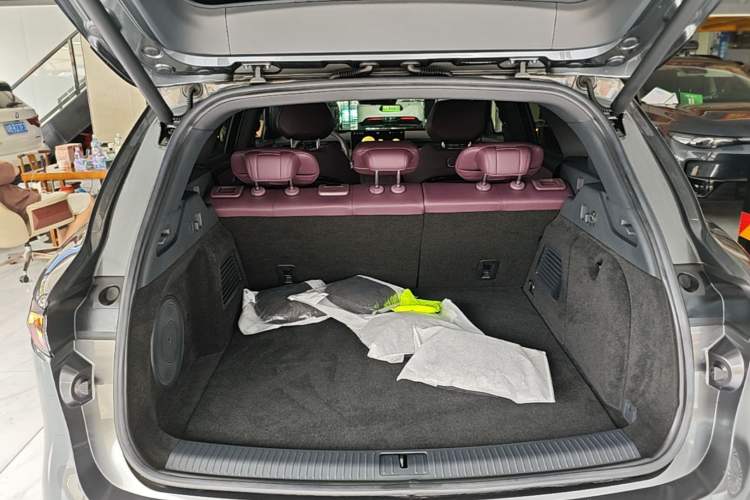 Used VOYAH FREE 2025 Model FREE+ Rear-Drive Qiankun Edition Trunk