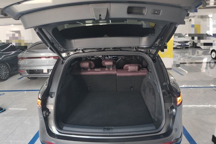 Used VOYAH FREE 2025 Model FREE+ Four-Wheel-Drive Qiankun Edition Trunk