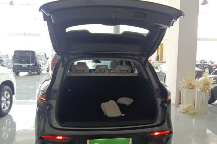 Used VOYAH FREE 2025 318 259 km All-Wheel-Drive Exploration Edition Trunk