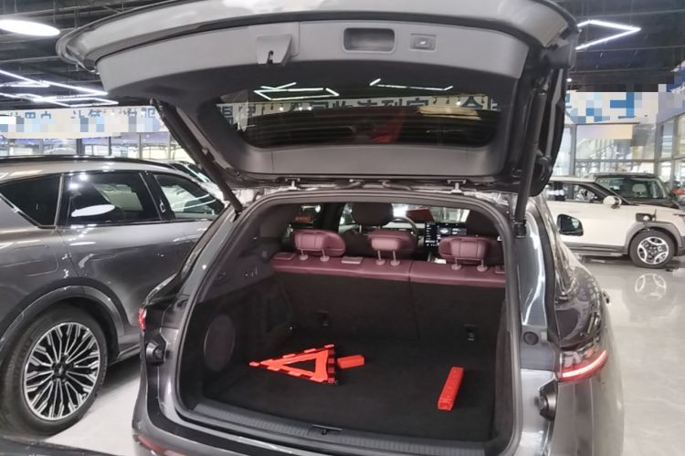 Used VOYAH FREE 2025 Model FREE+ Four-Wheel-Drive Qiankun Edition Trunk