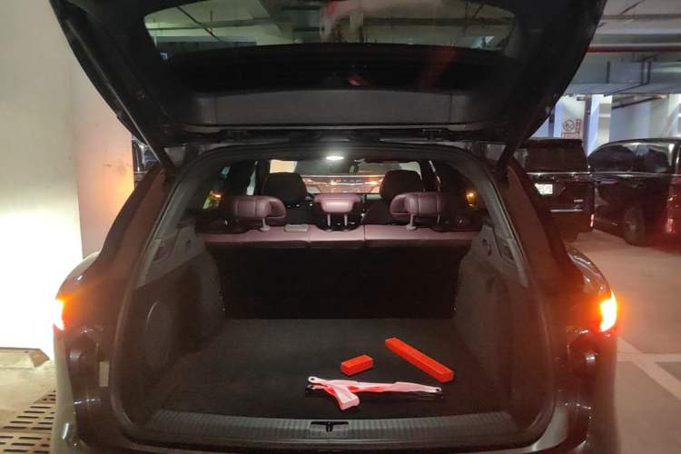 Used VOYAH FREE 2025 Model FREE+ Rear-Drive Qiankun Edition Trunk
