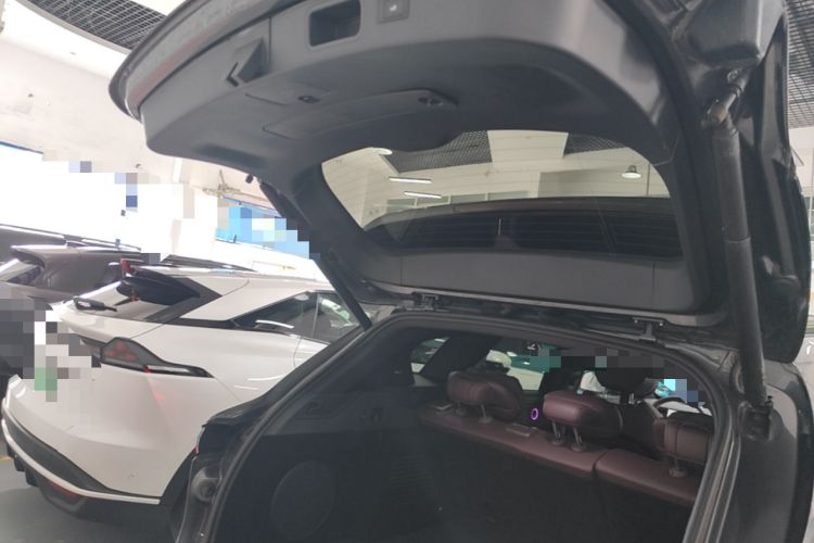 Used VOYAH FREE 2025 Model FREE+ Four-Wheel-Drive Qiankun Edition Trunk