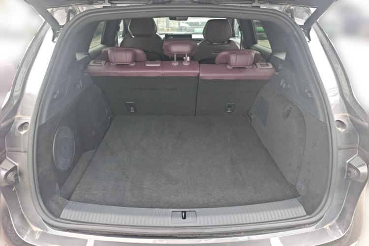Used VOYAH FREE 2025 Model FREE+ Four-Wheel-Drive Qiankun Edition Trunk