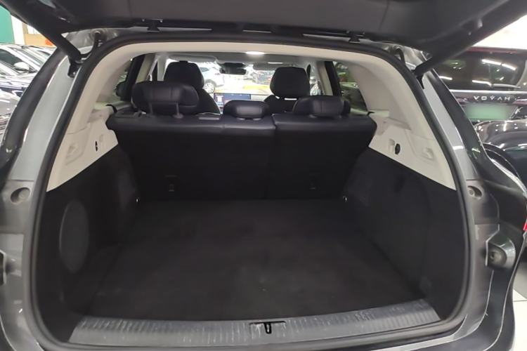 Used VOYAH FREE 2025 Model FREE+ Four-Wheel-Drive Qiankun Edition Trunk