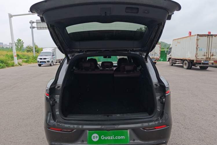 Used VOYAH FREE 2025 Model FREE+ Four-Wheel-Drive Qiankun Edition Trunk
