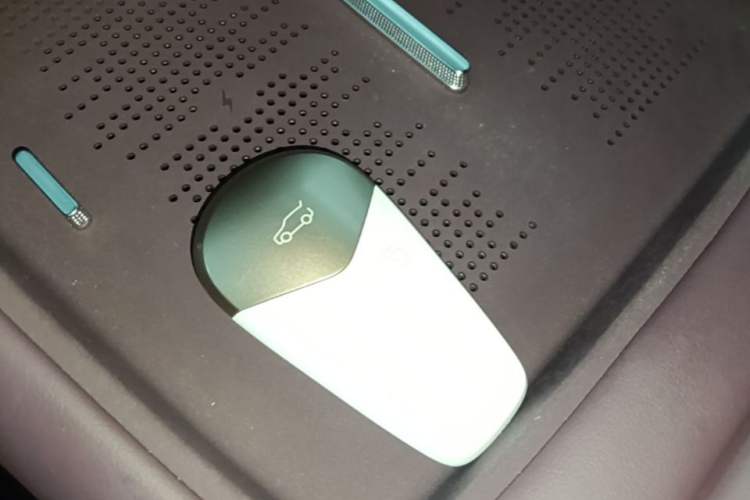 Used VOYAH FREE 2025 Model FREE+ Rear-Drive Qiankun Edition Vehicle Key