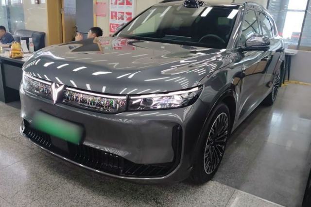 Used VOYAH FREE 2025 Model FREE+ Four-Wheel-Drive Qiankun Edition