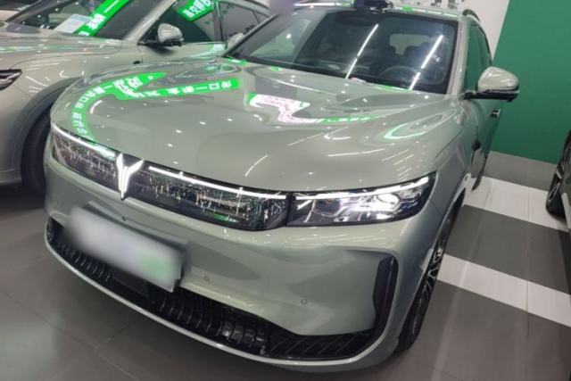 Used VOYAH FREE 2025 Model FREE+ Four-Wheel-Drive Qiankun Edition