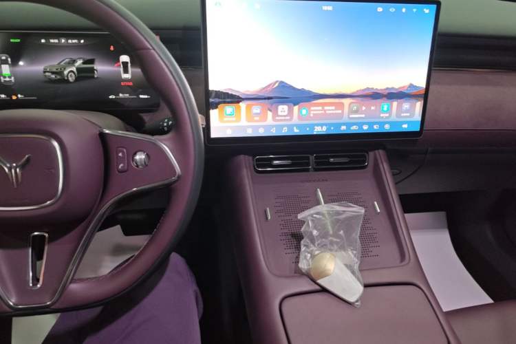 Used VOYAH FREE 2025 Model FREE+ Rear-Drive Qiankun Edition Audio And AC Panel