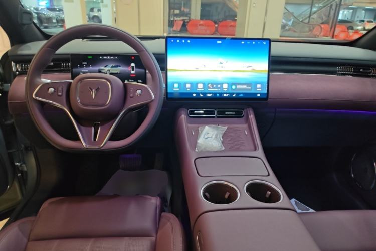 Used VOYAH FREE 2025 Model FREE+ Four-Wheel-Drive Qiankun Edition Center Console