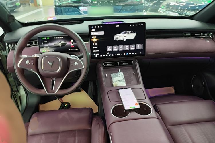 Used VOYAH FREE 2025 Model FREE+ Four-Wheel-Drive Qiankun Edition Center Console
