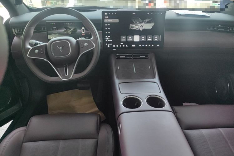 Used VOYAH FREE 2025 Model FREE+ Four-Wheel-Drive Qiankun Edition Center Console