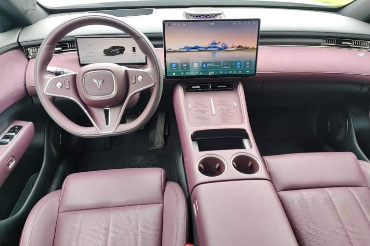 Used VOYAH FREE 2025 Model FREE+ Rear-Drive Qiankun Edition Center Console