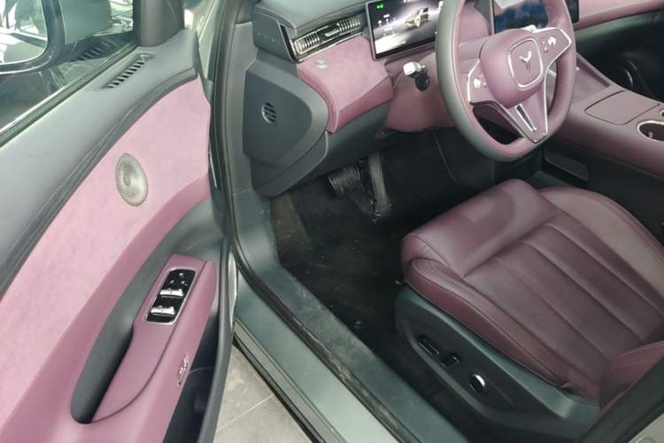 Used VOYAH FREE 2025 Model FREE+ Rear-Drive Qiankun Edition Driver Seat