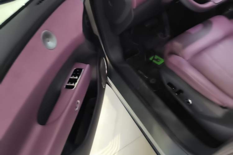 Used VOYAH FREE 2025 Model FREE+ Rear-Drive Qiankun Edition Driver Seat