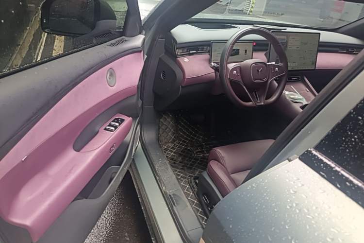 Used VOYAH FREE 2025 Model FREE+ Rear-Drive Qiankun Edition Driver Seat
