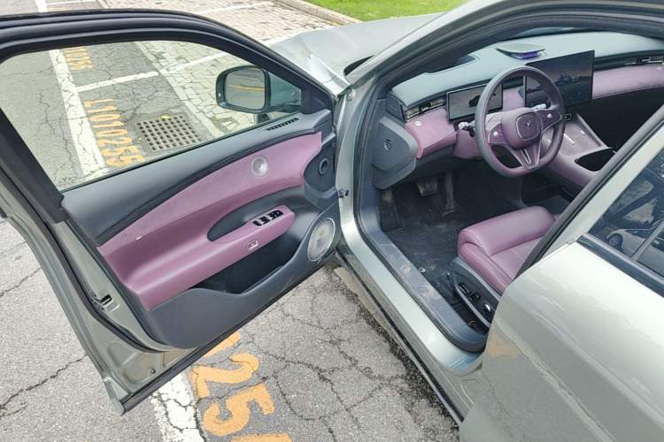 Used VOYAH FREE 2025 Model FREE+ Rear-Drive Qiankun Edition Driver Seat