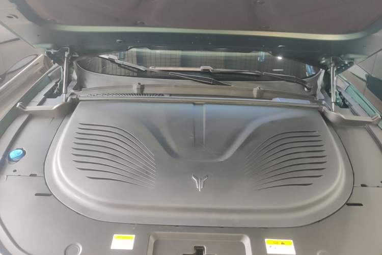 Used VOYAH FREE 2025 318 318 km Rear-Drive Touring Edition Engine Bay