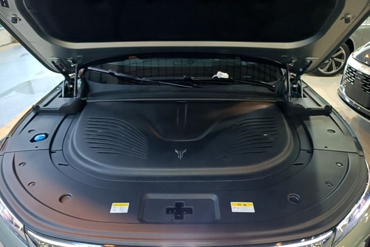 Used VOYAH FREE 2025 Model FREE+ Rear-Drive Qiankun Edition Engine Bay