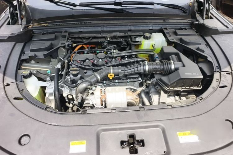 Used VOYAH FREE 2025 Model FREE+ Four-Wheel-Drive Qiankun Edition Engine Bay