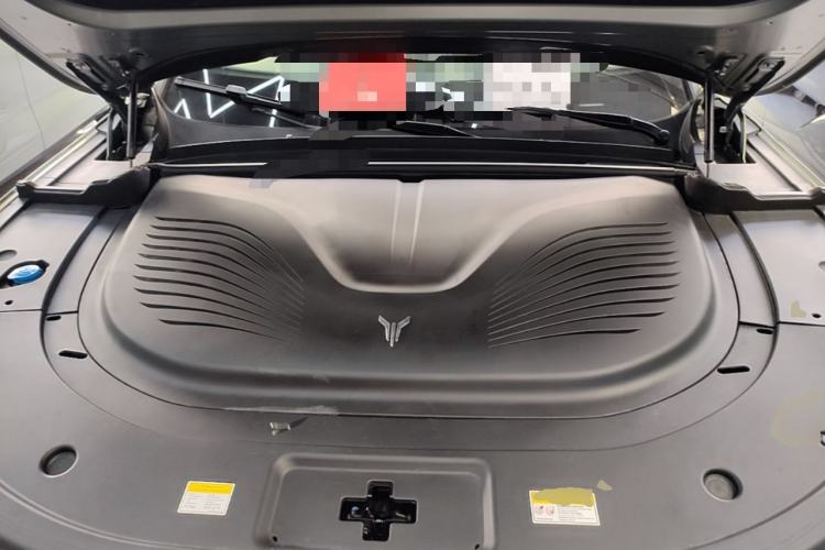 Used VOYAH FREE 2025 Model FREE+ Four-Wheel-Drive Qiankun Edition Engine Bay