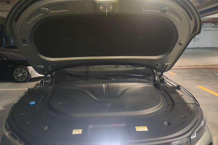 Used VOYAH FREE 2025 Model FREE+ Rear-Drive Qiankun Edition Engine Bay