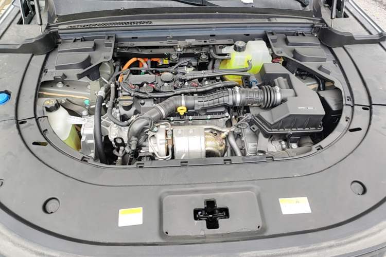 Used VOYAH FREE 2025 Model FREE+ Rear-Drive Qiankun Edition Engine Bay